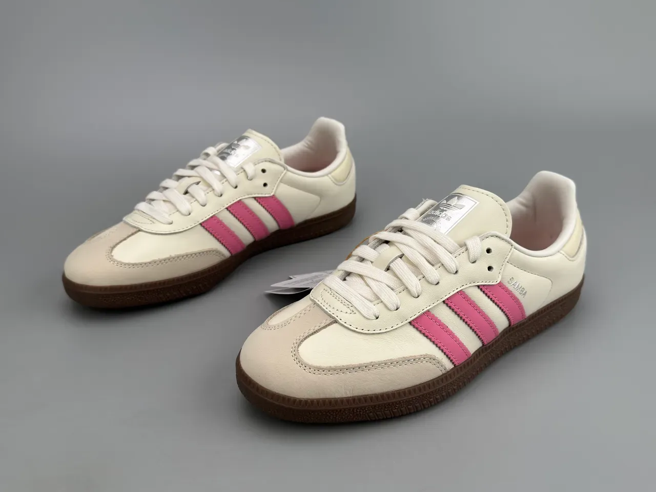 Adidas Samba Off-White et Pink Sneakers Lifestyle en Cuir 5