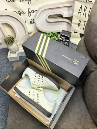 Adidas Samba Off-White Chaussures Lifestyle en Cuir 3