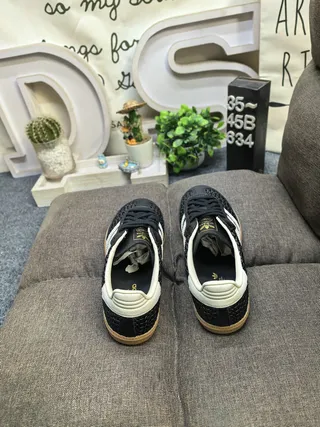 Adidas Samba OG 黑色奶油橡皮生活方式运动鞋 8
