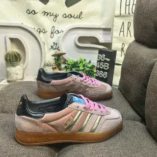 Adidas Samba OG حذاء رياضي نمط حياة وردي غباري من السويد