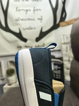 Adidas Slip-On Tres Rayas Negro y Blanco Lifestyle Sneakers 13