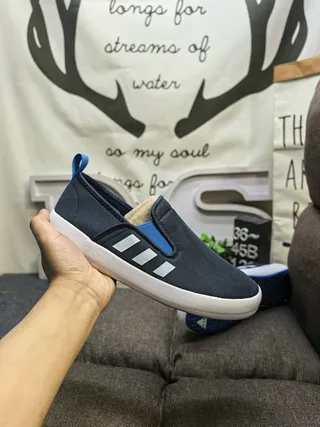 Adidas Slip-On Tres Rayas Negro y Blanco Lifestyle Sneakers 15