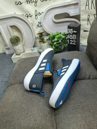 Adidas Slip-On Tres Rayas Negro y Blanco Lifestyle Sneakers 16