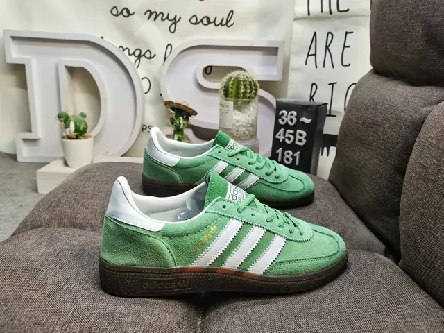 Adidas Spezial Chaussures Lifestyle en Daim Bleu Clair 11