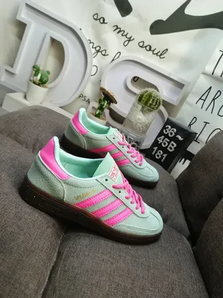 Adidas Spezial Chaussures Lifestyle en Daim Bleu Clair 19