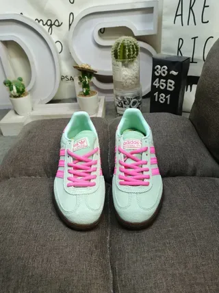 Adidas Spezial Chaussures Lifestyle en Daim Bleu Clair 20