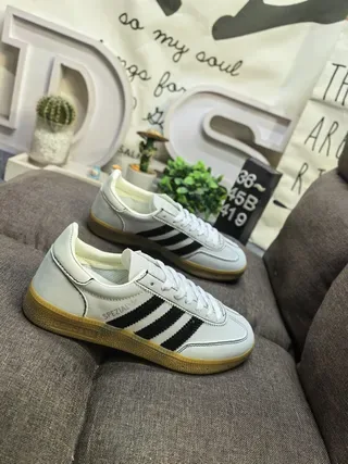 Adidas Spezial Tênis Lifestyle Brancas Pretas Gum 9