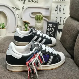 Adidas Superstar أسود وأبيض حذاء أسلوب حياة