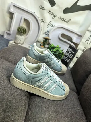 Adidas Superstar أحذية رياضية أسلوبية أزرق رمادي من الجلد المخملي 9
