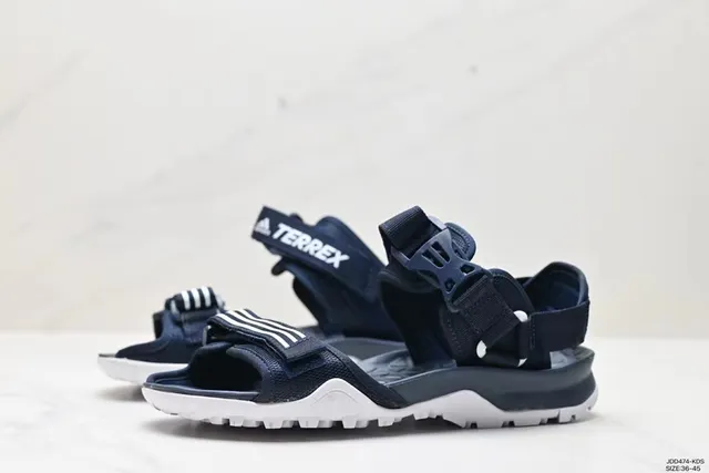 Sandálias casuais Adidas Terrex Navy White Multi-Strap Sola Rugged-Lugged 6