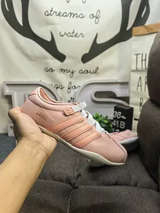 Adidas Tokyo Pink Three-Stripe tênis lifestyle 5