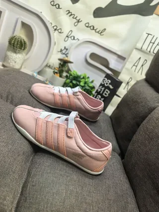 Adidas Tokyo Pink Three-Stripe tênis lifestyle 7
