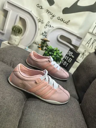 Adidas Tokyo Pink Three-Stripe tênis lifestyle 9