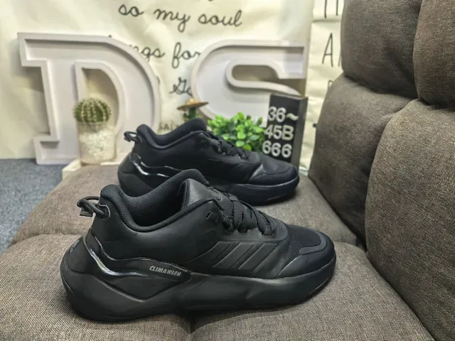 Adidas White Green Modern Low-Top Three-Stripe Side Panel Lifestyle Sneakers 11