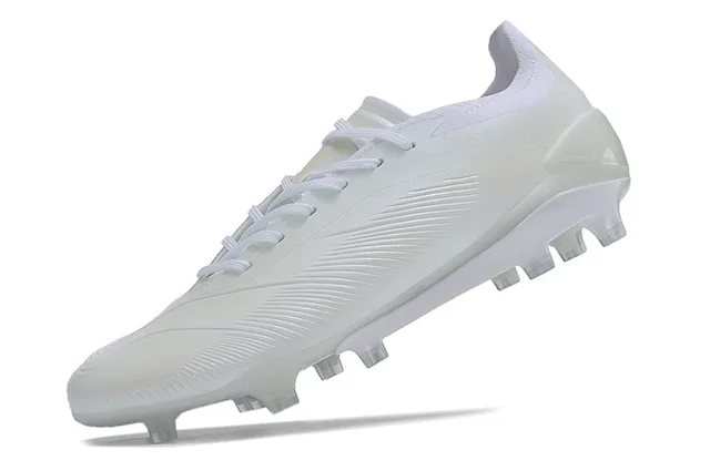 Adidas Blanc Monochrome Texturé Synthétique Supérieur Terre Firme Chaussures de Football 3