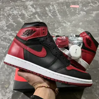 Air Jordan 1 Black University Red Tênis de Basquete