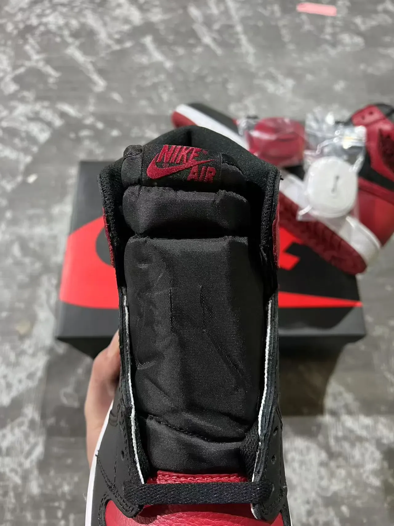 Air Jordan 1 Black University Red Tênis de Basquete 4