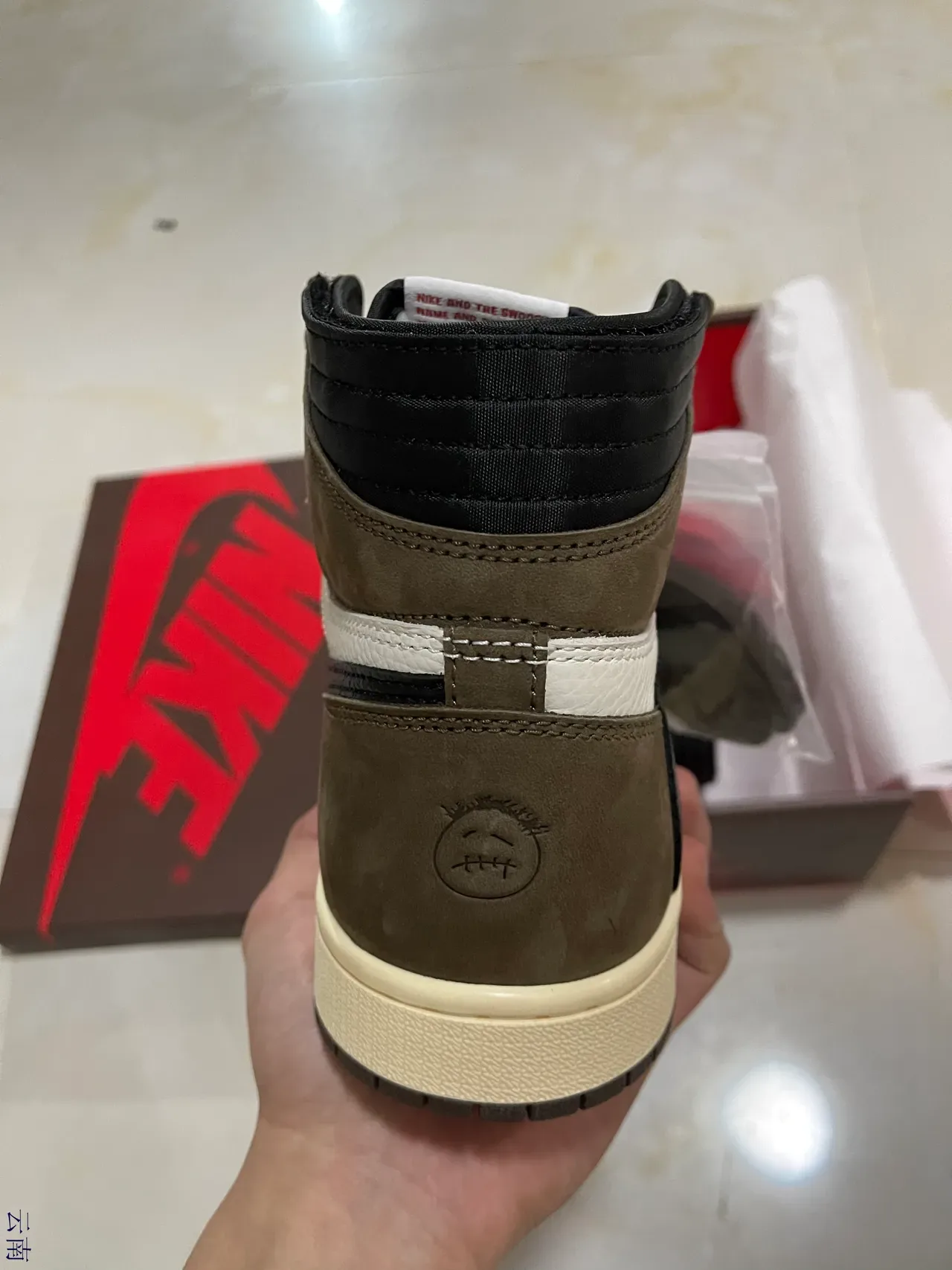 Air Jordan 1 عالي الارتفاع Olive Brown White Black حذاء كرة السلة 7