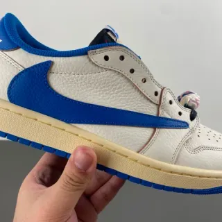 Air Jordan 1 Low ऑफ़-व्हाइट और रॉयल ब्लू लाइफ़स्टाइल स्नीकर्स