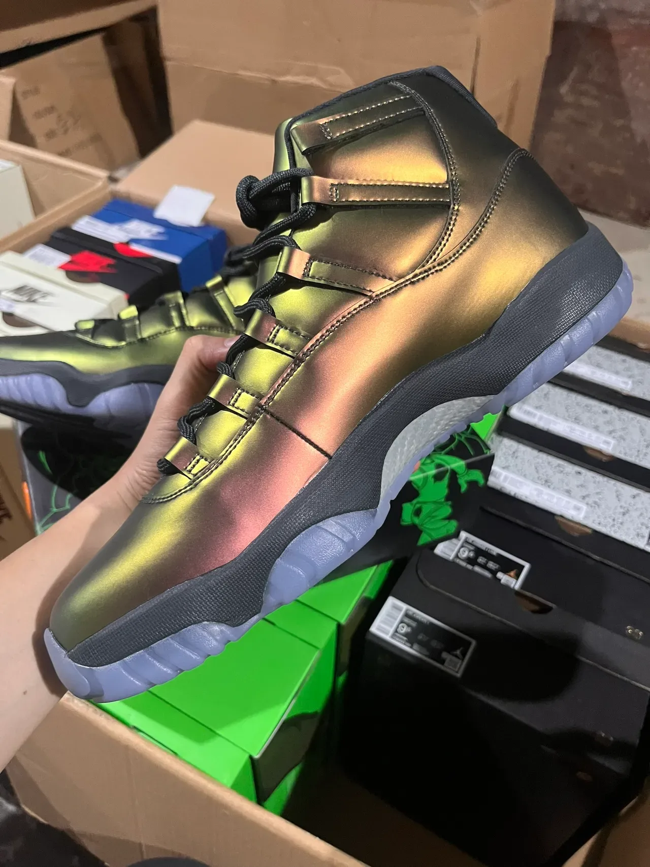 Air Jordan 11 Metallic Green-Gold High-Top Basketball Shoes 3