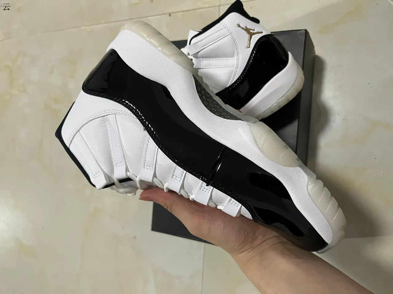 Air Jordan 11 White Black Gold Basketball Shoes 10