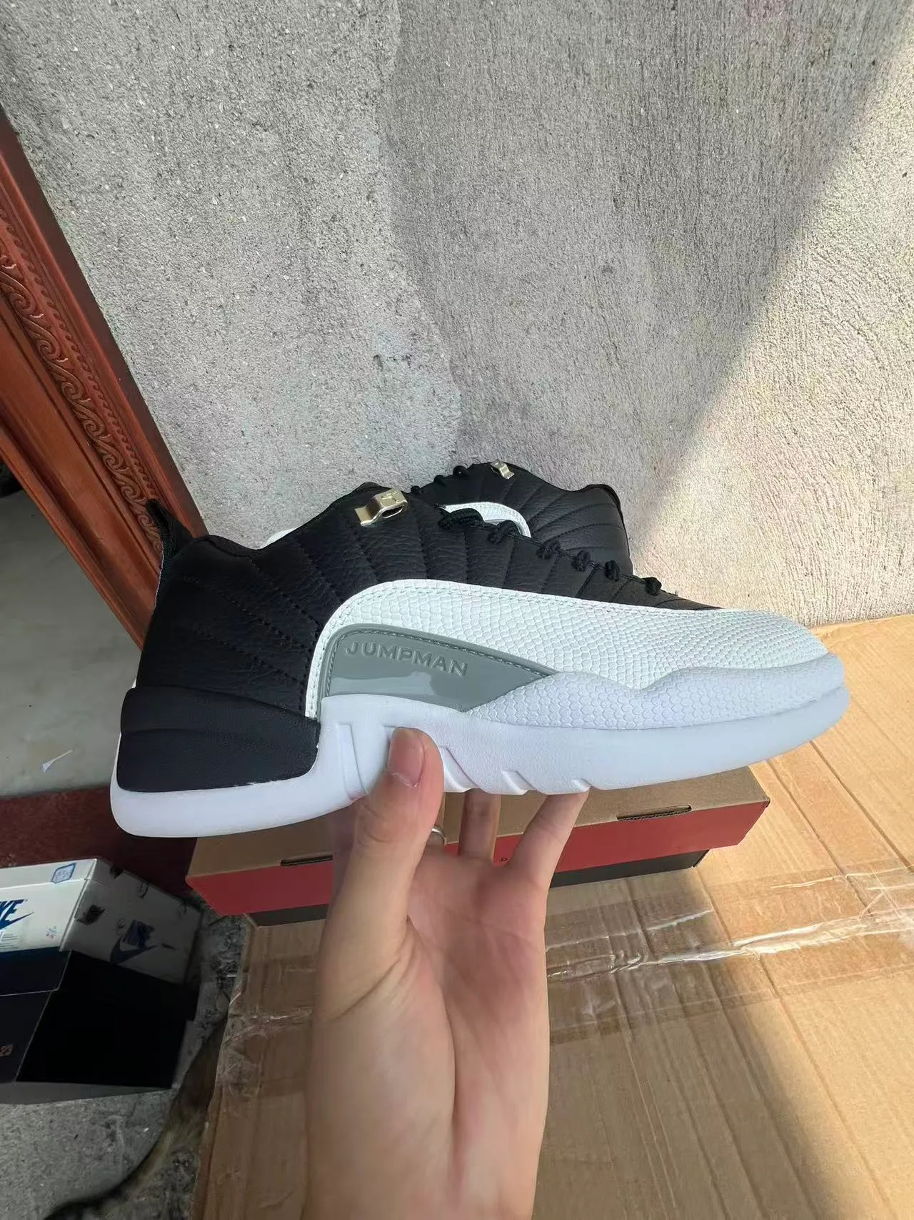 Zapatillas de baloncesto Air Jordan 12 negro blanco gris 7