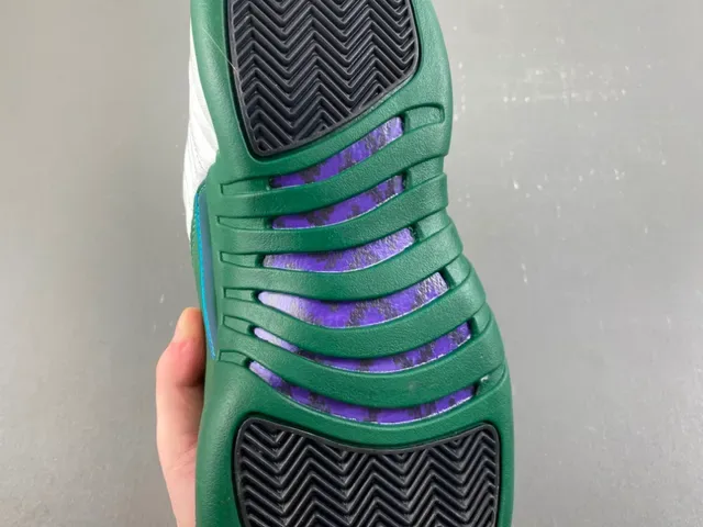 Air Jordan 12 সাদা সবুজ বাস্কেটবল জুতা 9