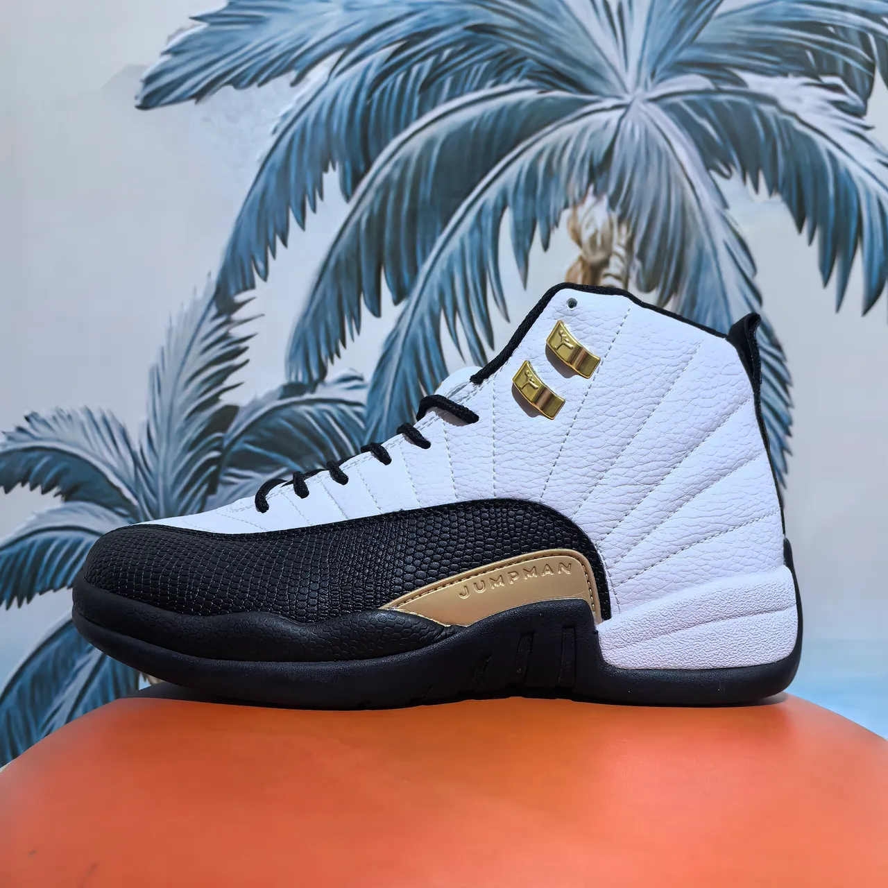 Zapatillas de baloncesto Air Jordan 12 de piel de serpiente blanco y morado 11