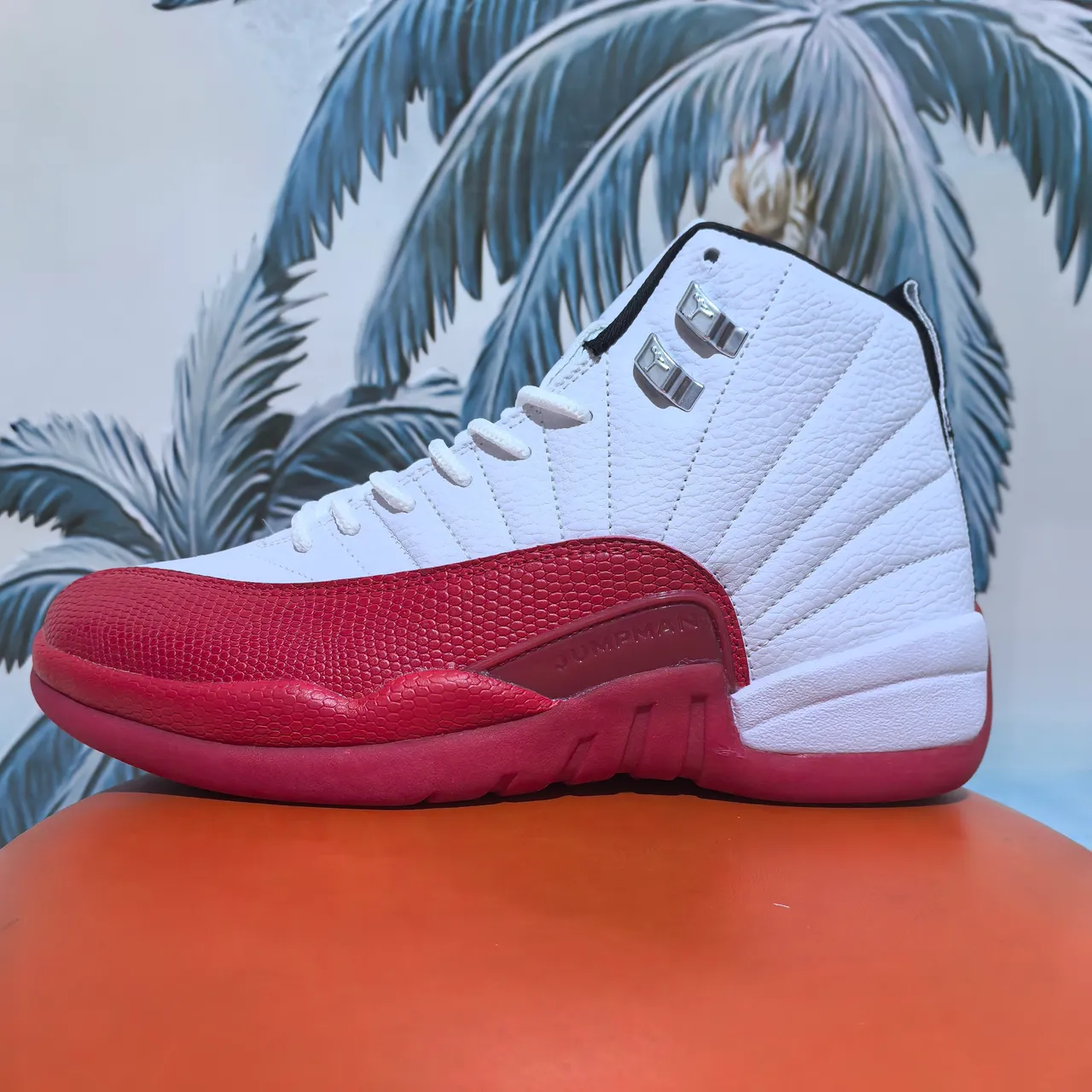 Zapatillas de baloncesto Air Jordan 12 de piel de serpiente blanco y morado 18