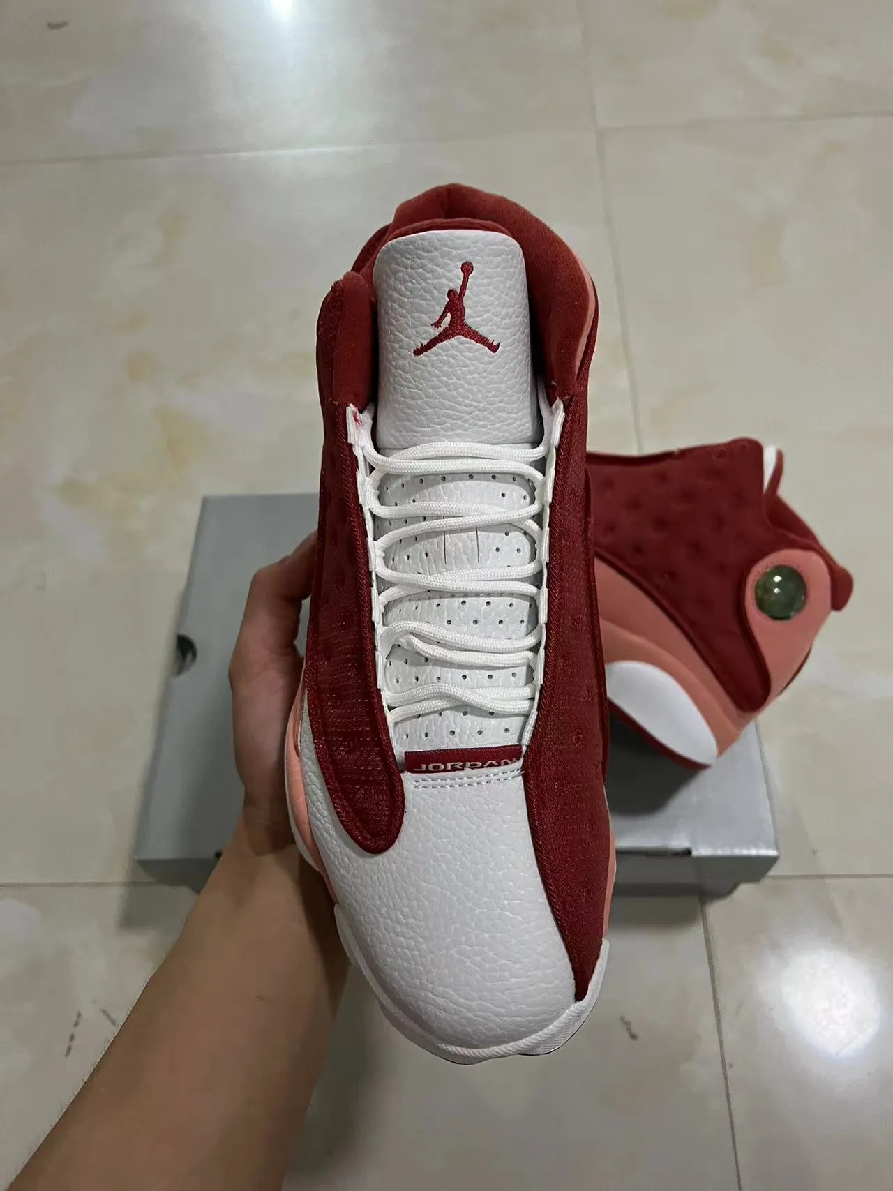 Tênis de basquete Air Jordan 13 bordô pêssego branco 2