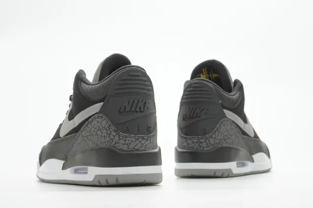 Air Jordan 3 黑色水泥灰篮球鞋 7