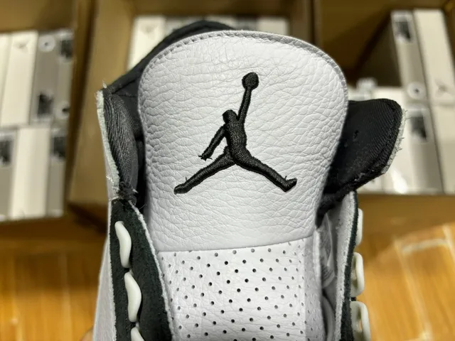 Air Jordan 3 白色 海军蓝 黑色 米色 篮球鞋 6
