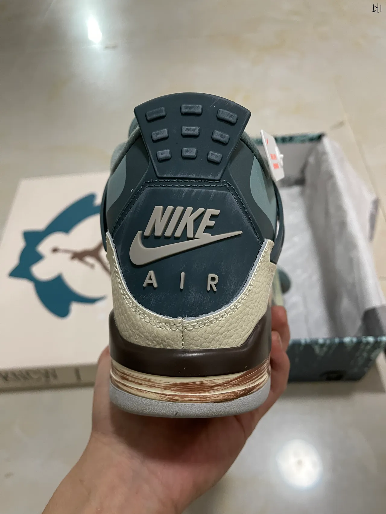 Air Jordan 4 米色水鸭蓝棕色篮球鞋 6