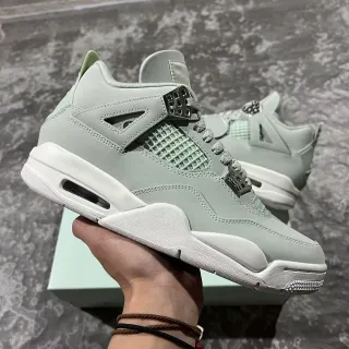 Air Jordan 4 薄荷绿麂皮高帮篮球鞋