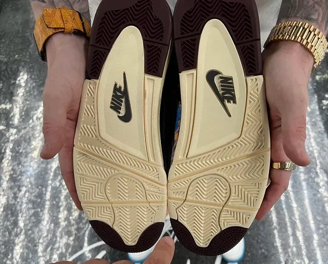 Air Jordan 4 Tênis de Basquete de Camurça Marrom Mate 7