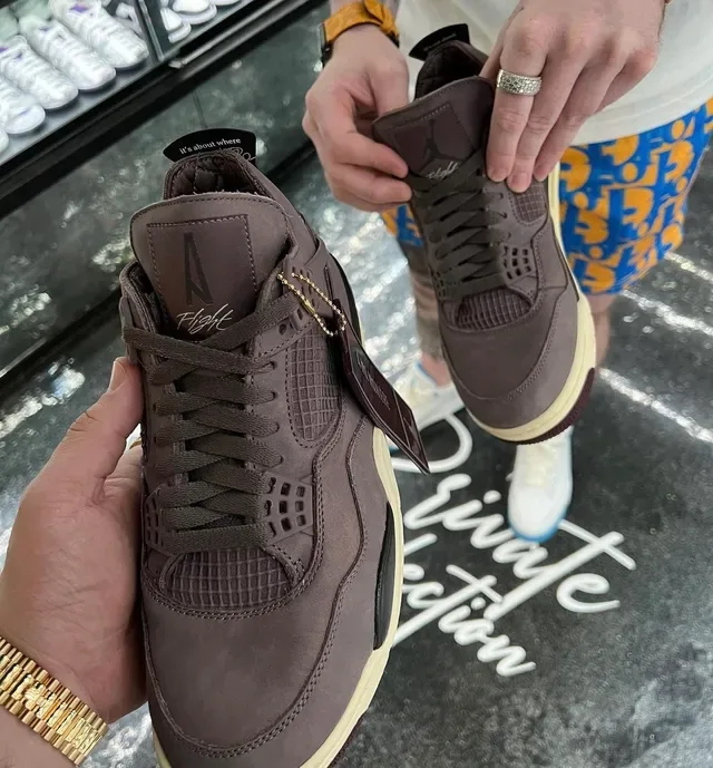 Air Jordan 4 Tênis de Basquete de Camurça Marrom Mate 12