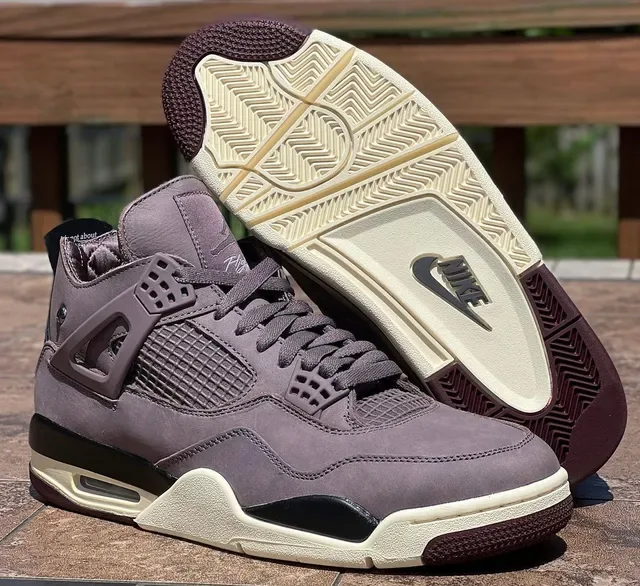 Air Jordan 4 Tênis de Basquete de Camurça Marrom Mate 23