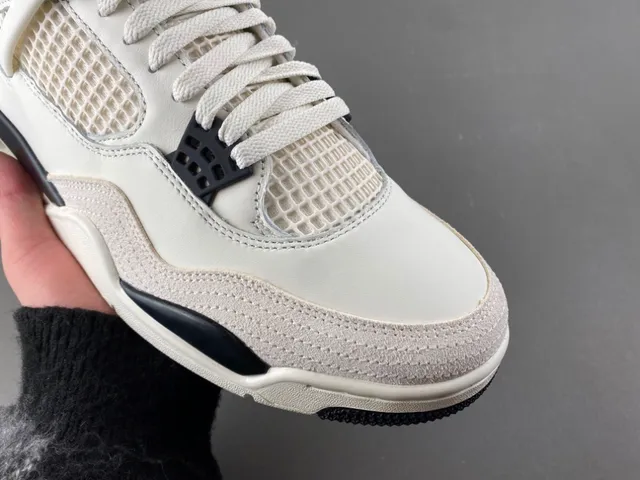Air Jordan 4 Off-White and Black chaussures de basketball 2