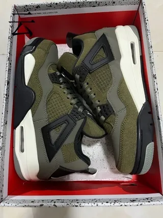 Zapatillas de baloncesto Air Jordan 4 verde oliva con ojales de ala 3