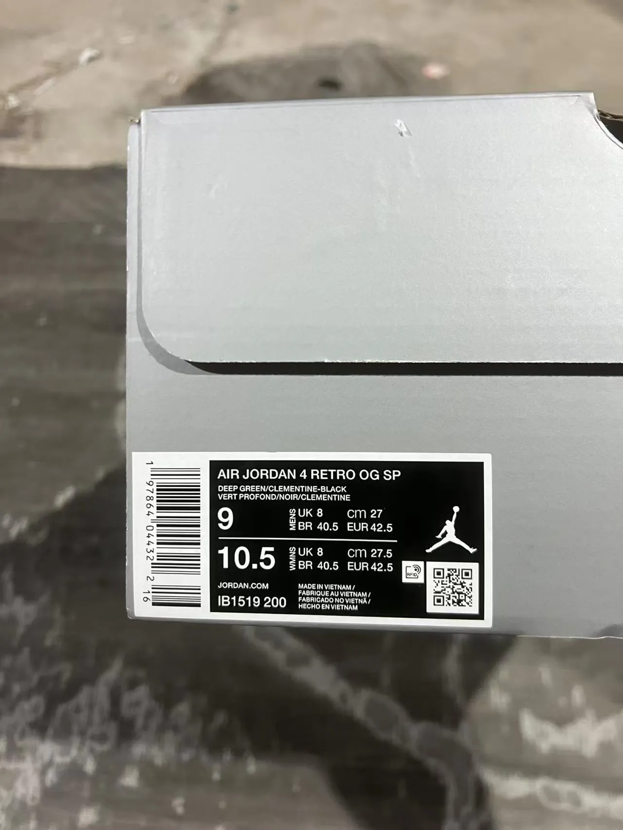 Zapatillas de baloncesto Air Jordan 4 de ante verde salvia 10