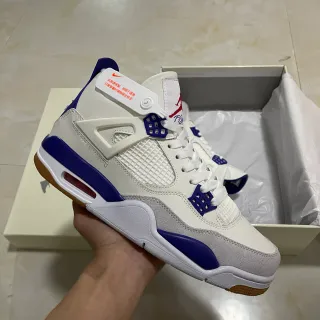 Air Jordan 4 白皇家蓝口香糖篮球鞋