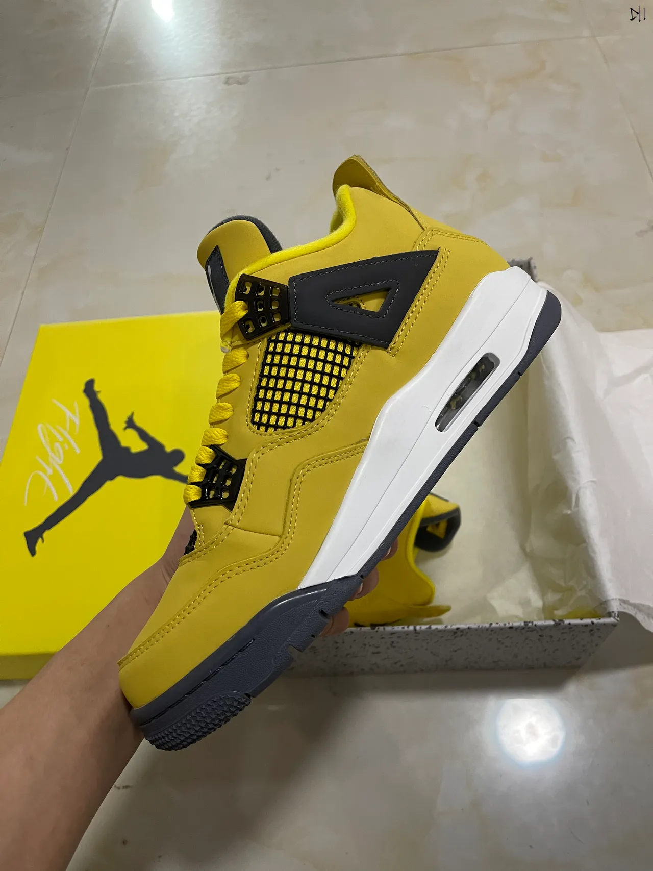 Air Jordan 4 Jaune Noir Blanc Chaussures de Basketball 5