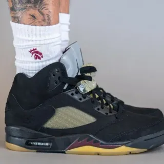 Air Jordan 5 黑色酒红橄榄绿生胶底篮球鞋