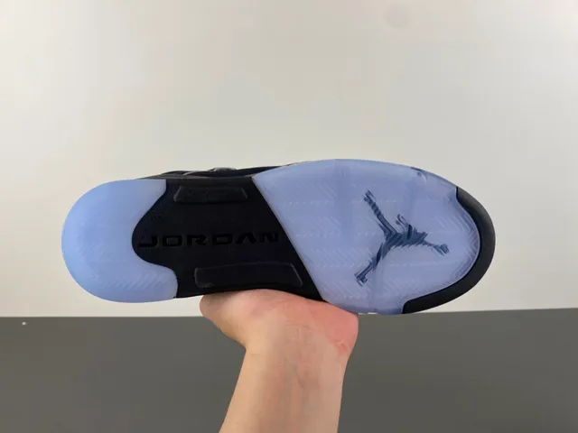 Air Jordan 5 Black Light Blue Cement أحذية كرة السلة 9