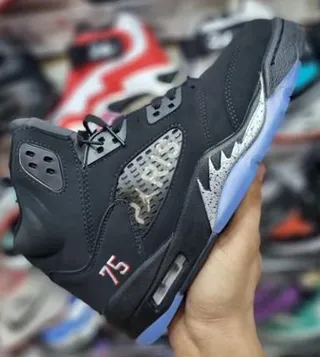 Air Jordan 5 काला लाल '75' बास्केटबॉल जूते 3