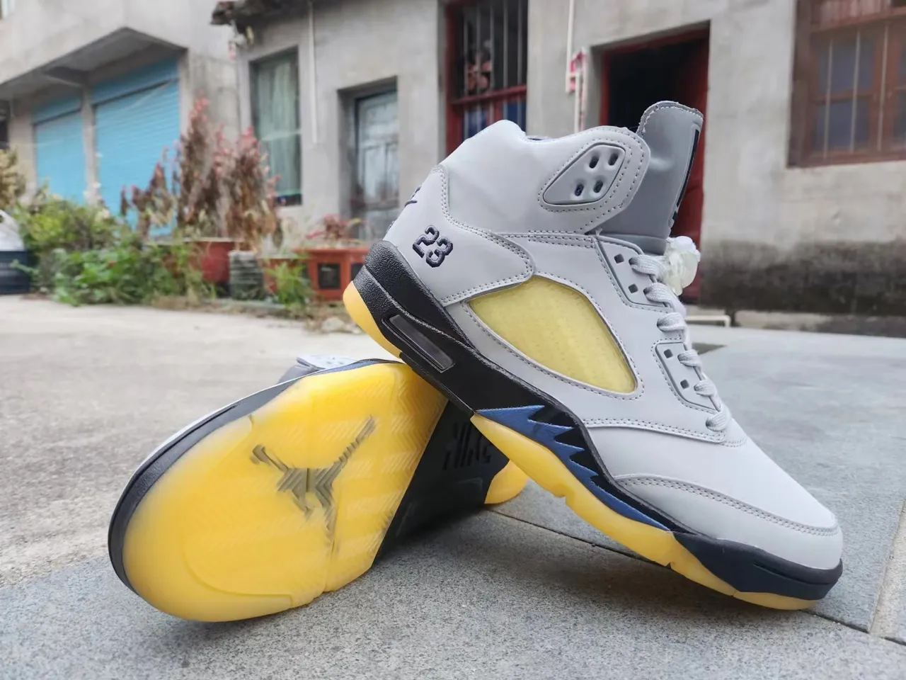 Air Jordan 5 حذاء كرة السلة رمادي فاتح أصفر أسود 3