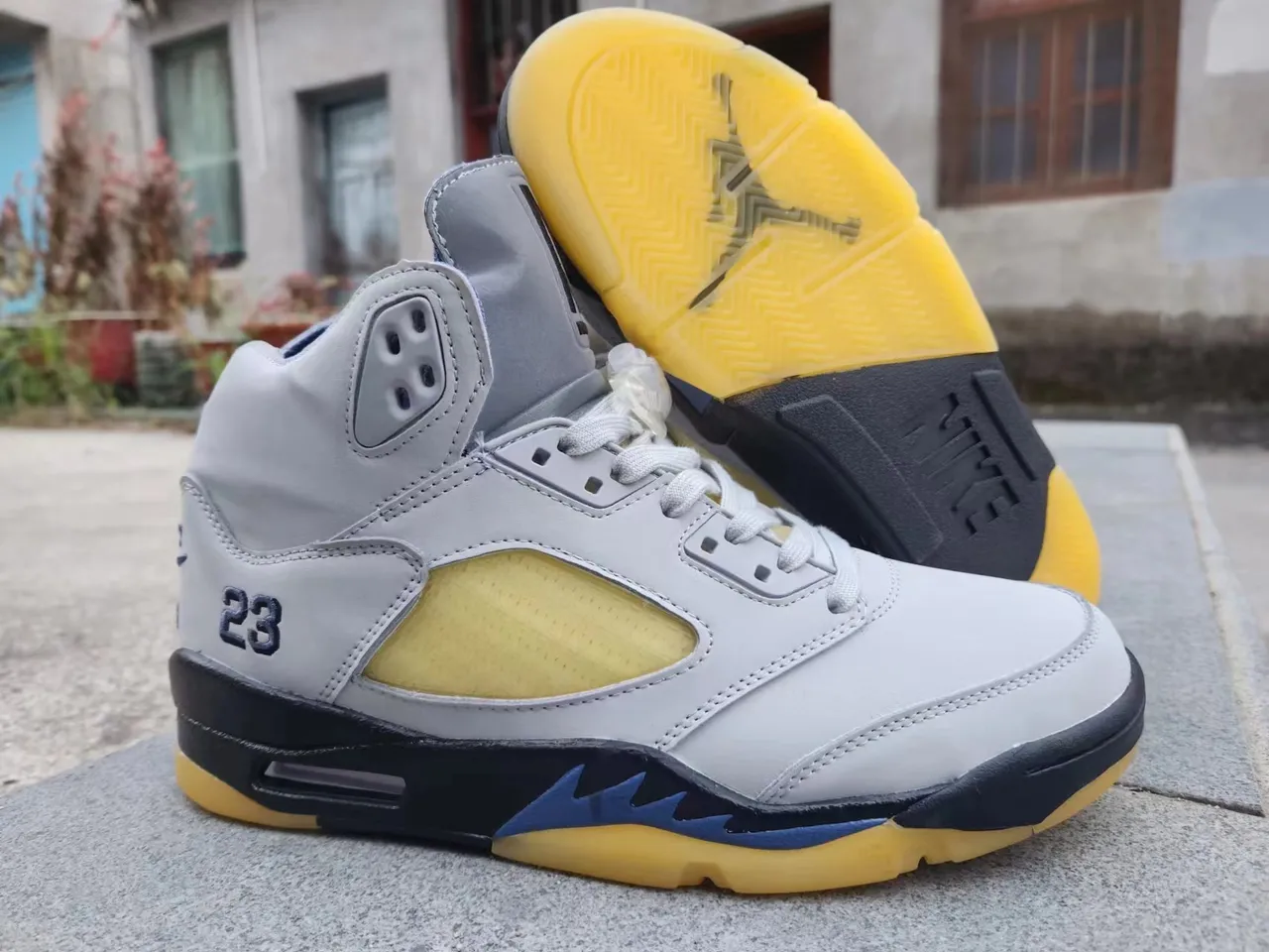 Air Jordan 5 حذاء كرة السلة رمادي فاتح أصفر أسود 5