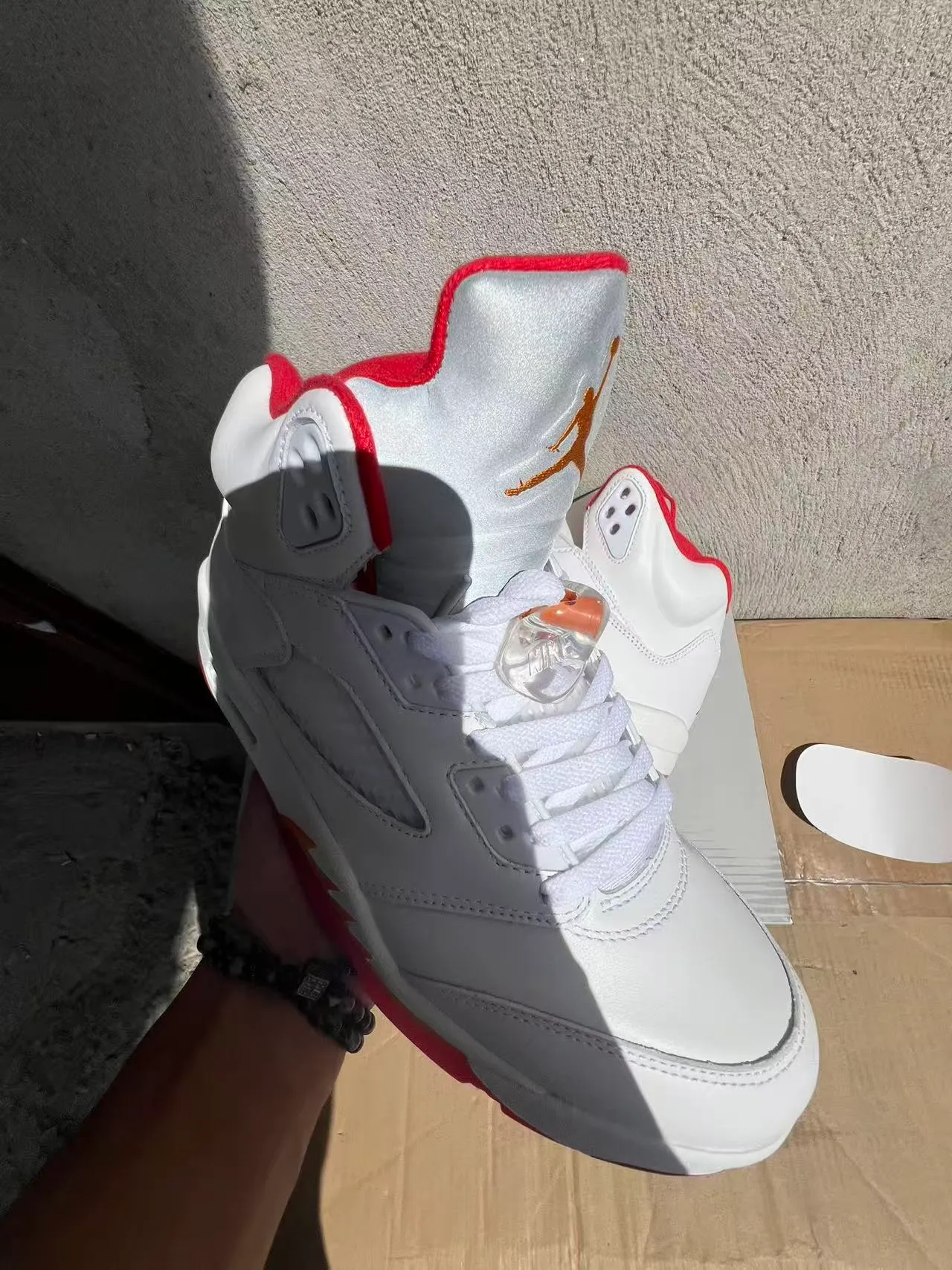 Zapatillas de baloncesto Air Jordan 5 blanco gris rojo naranja 2