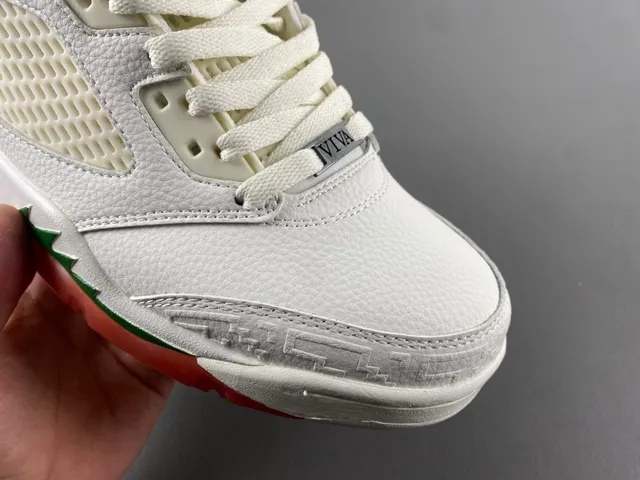 Tênis de basquete Air Jordan 5 branco grená verde 2