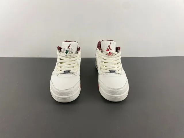 Tênis de basquete Air Jordan 5 branco grená verde 11